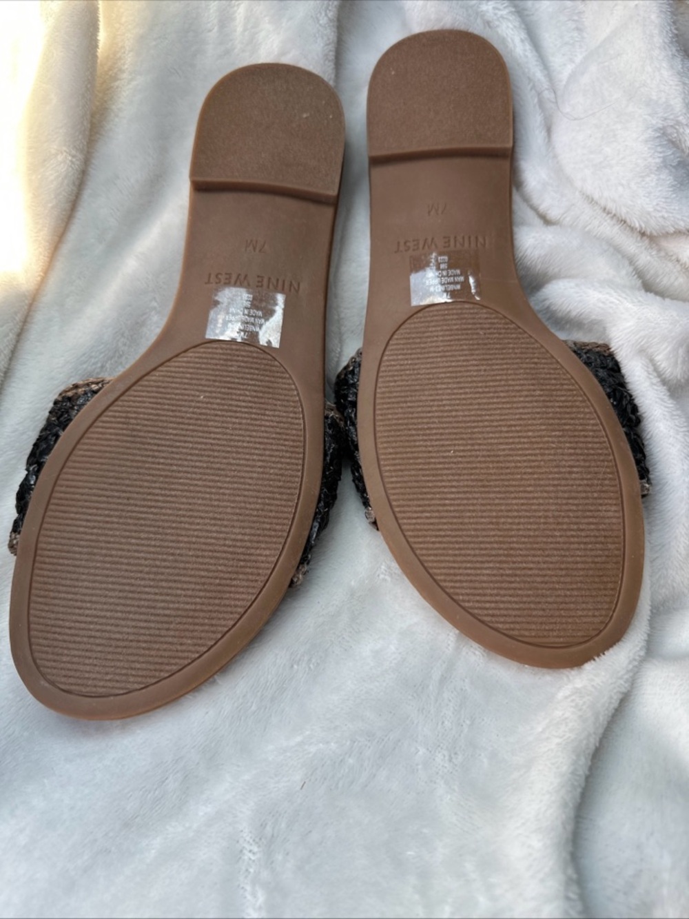 Nine West Women’s Black Woven Strap Tan Slide Sandals- Size 7 - Picture 5 of 5